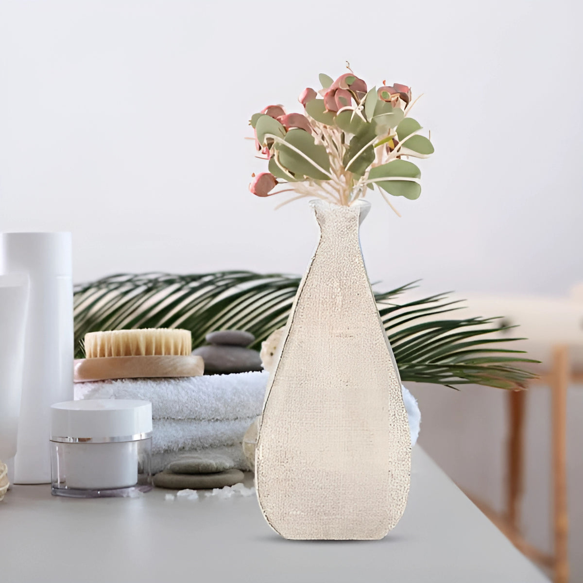 PLR205 BEIGE POLYRESIN VASES