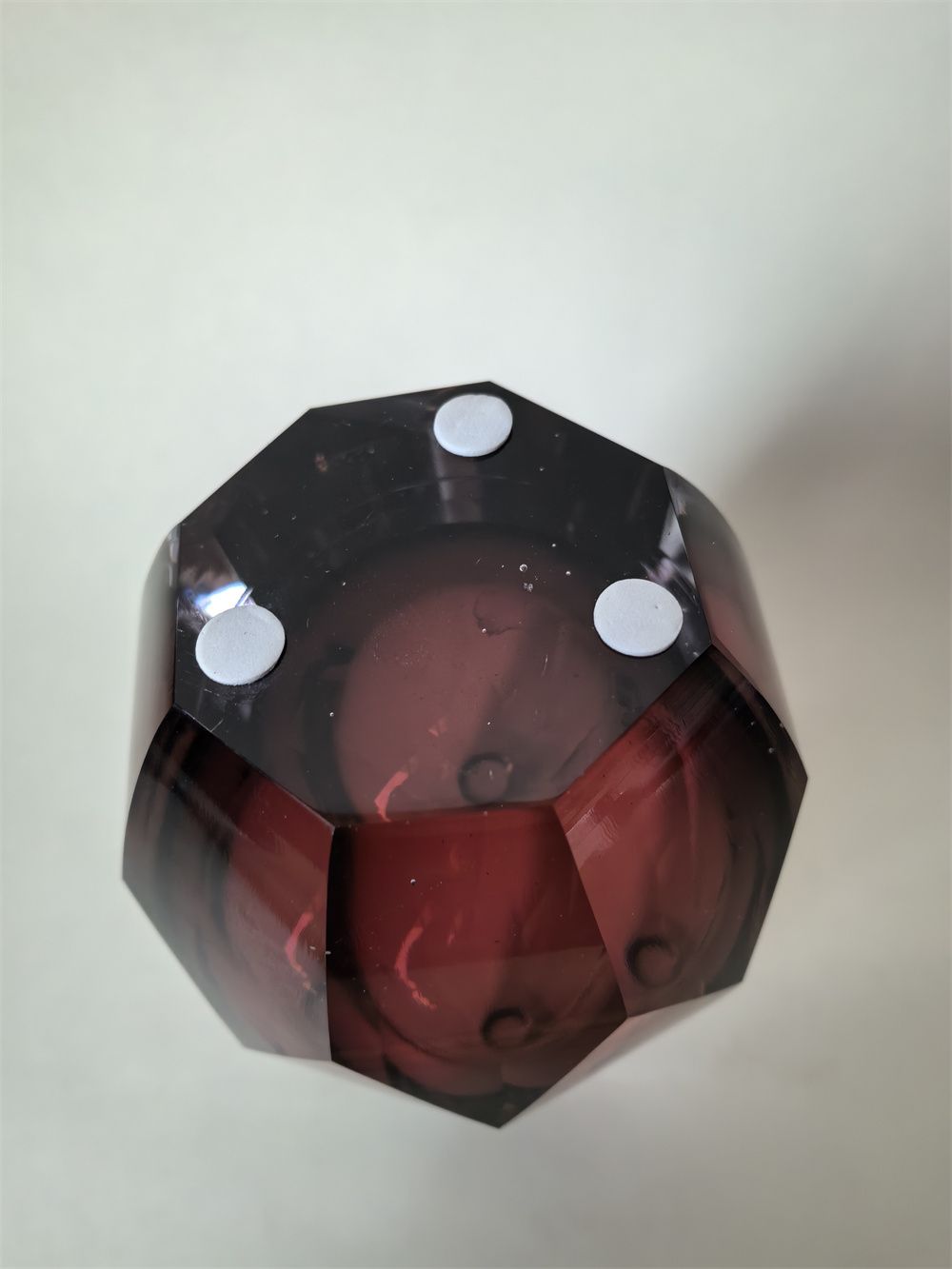 GV397 PLUM GLASS
