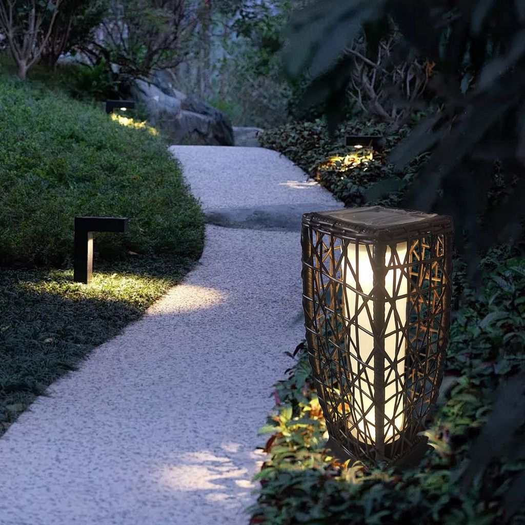 L474 BROWN LANTERNS