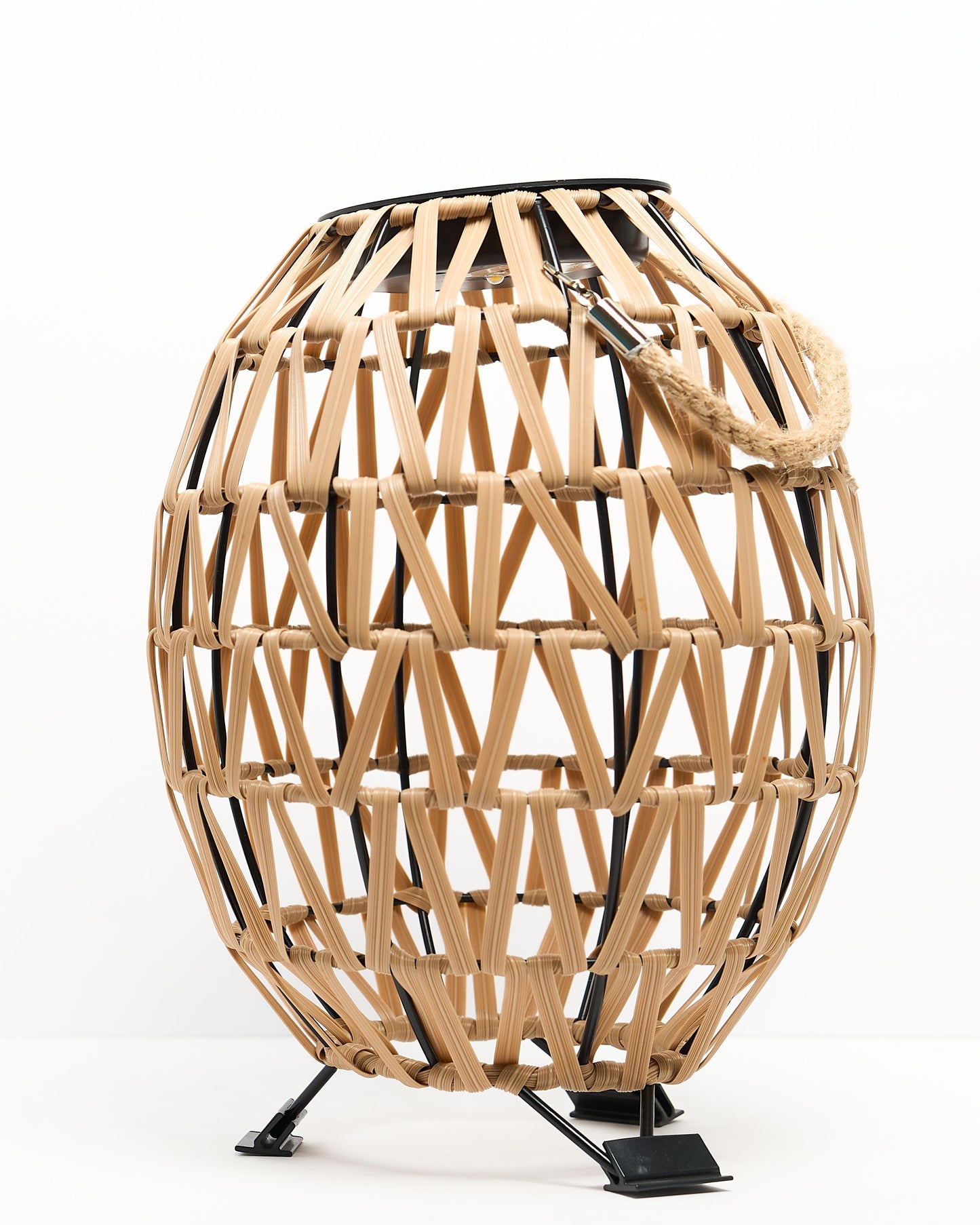 L476 LIGHT BROWN LANTERNS