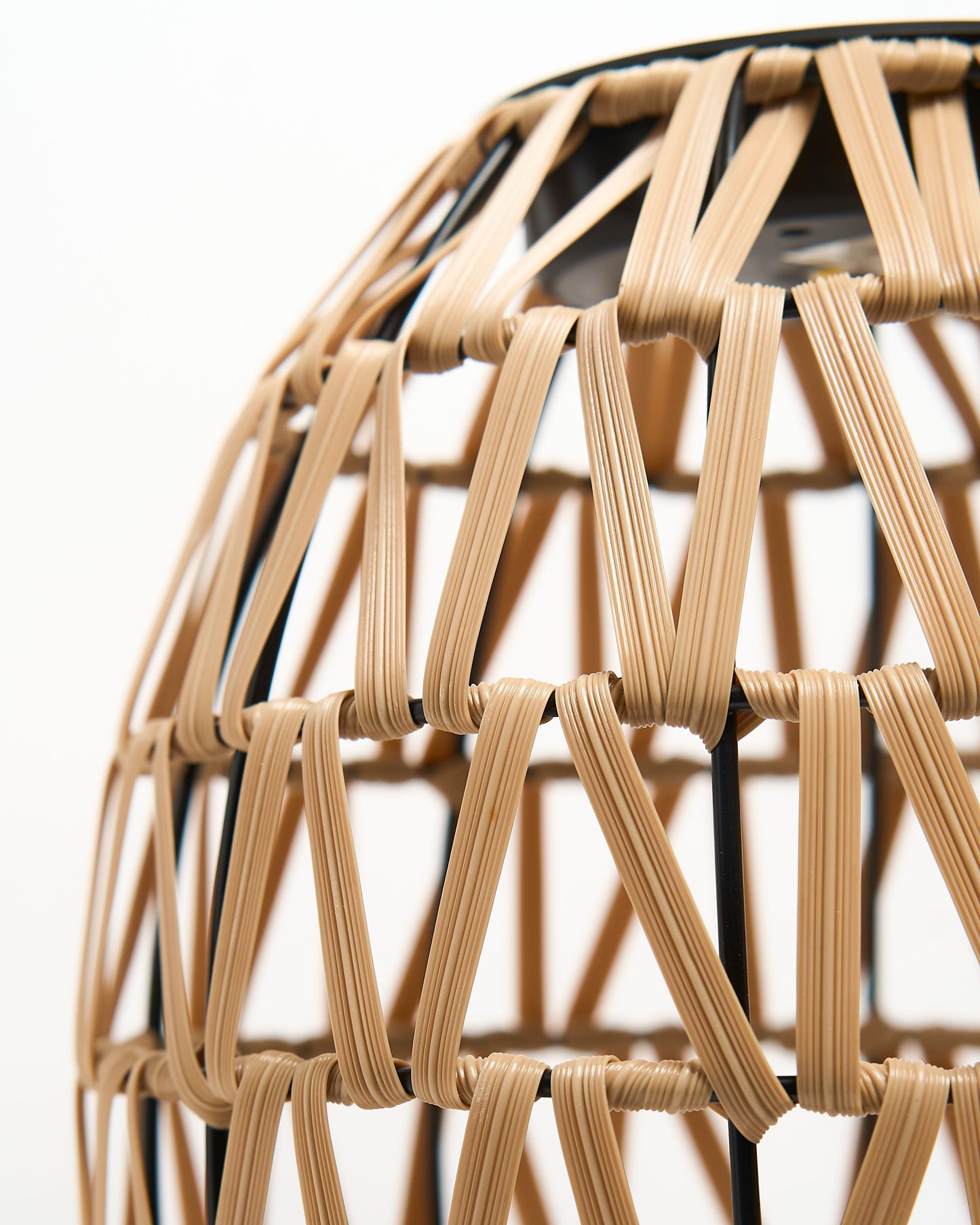 L476 LIGHT BROWN LANTERNS