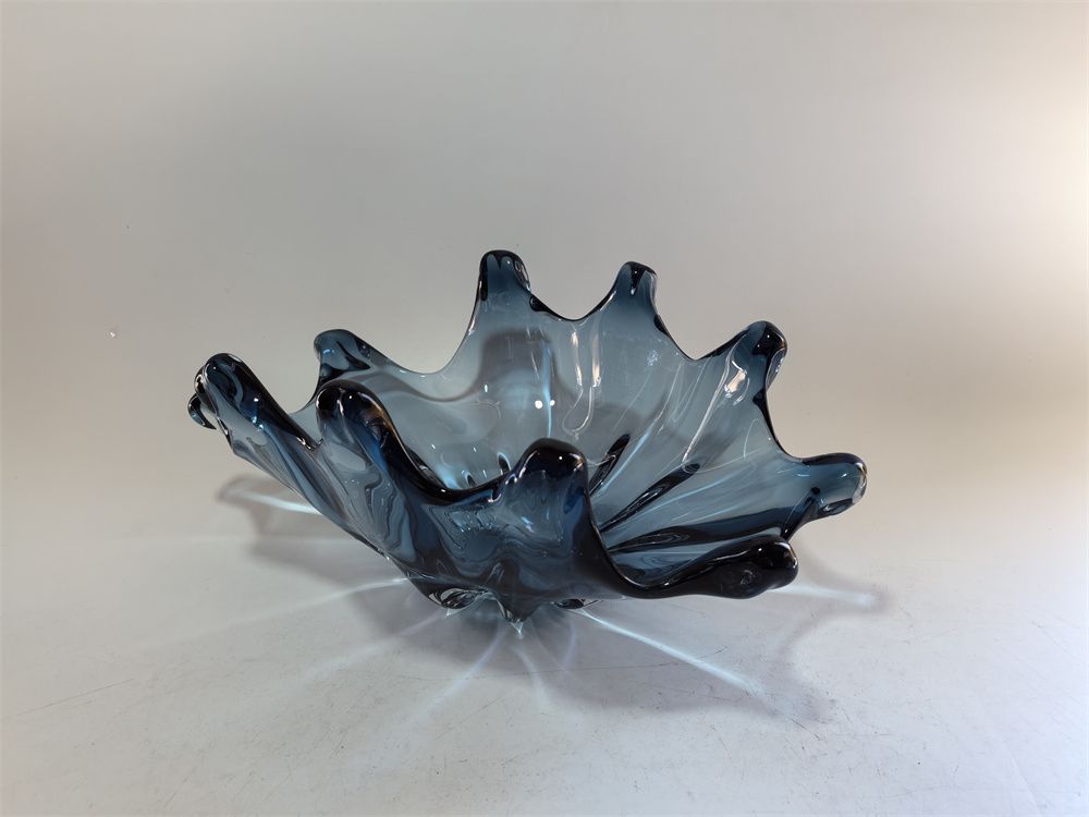 GV569 BLUE CENTERPIECE GLASS