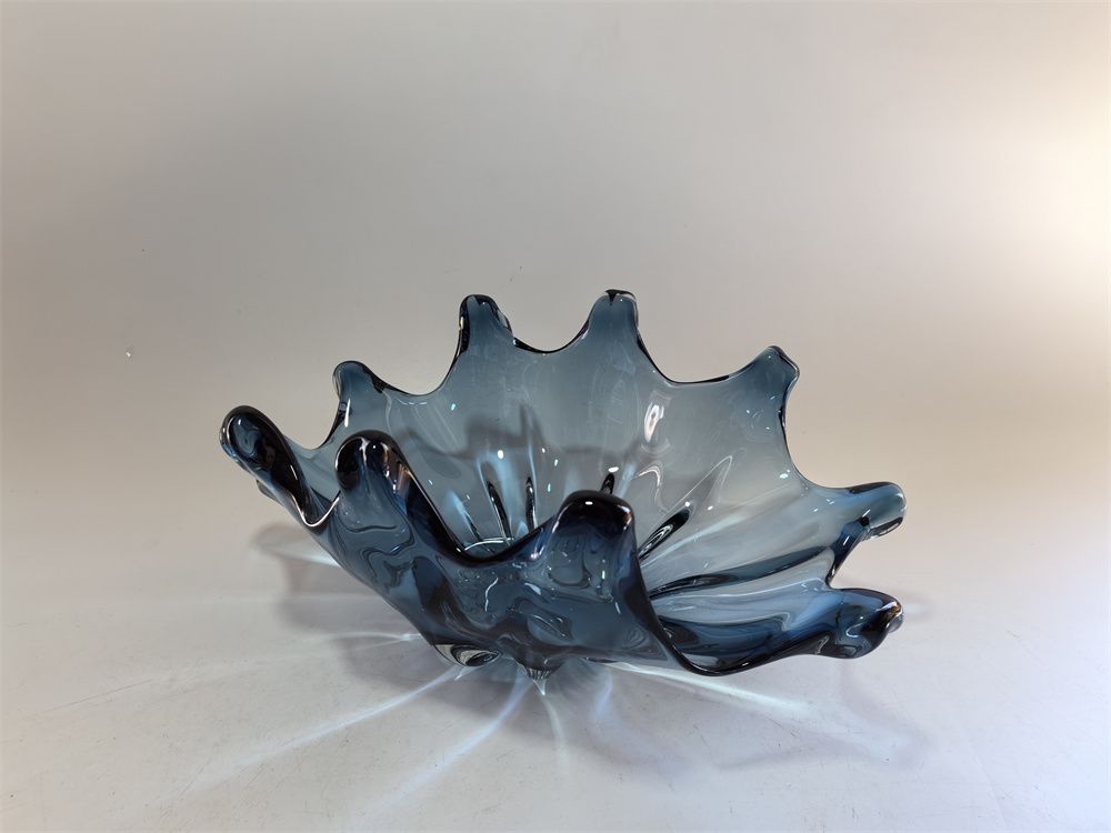 GV569 BLUE CENTERPIECE GLASS