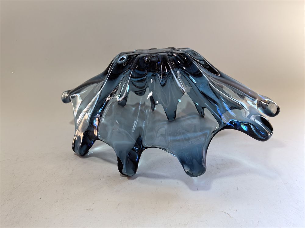 GV569 BLUE CENTERPIECE GLASS