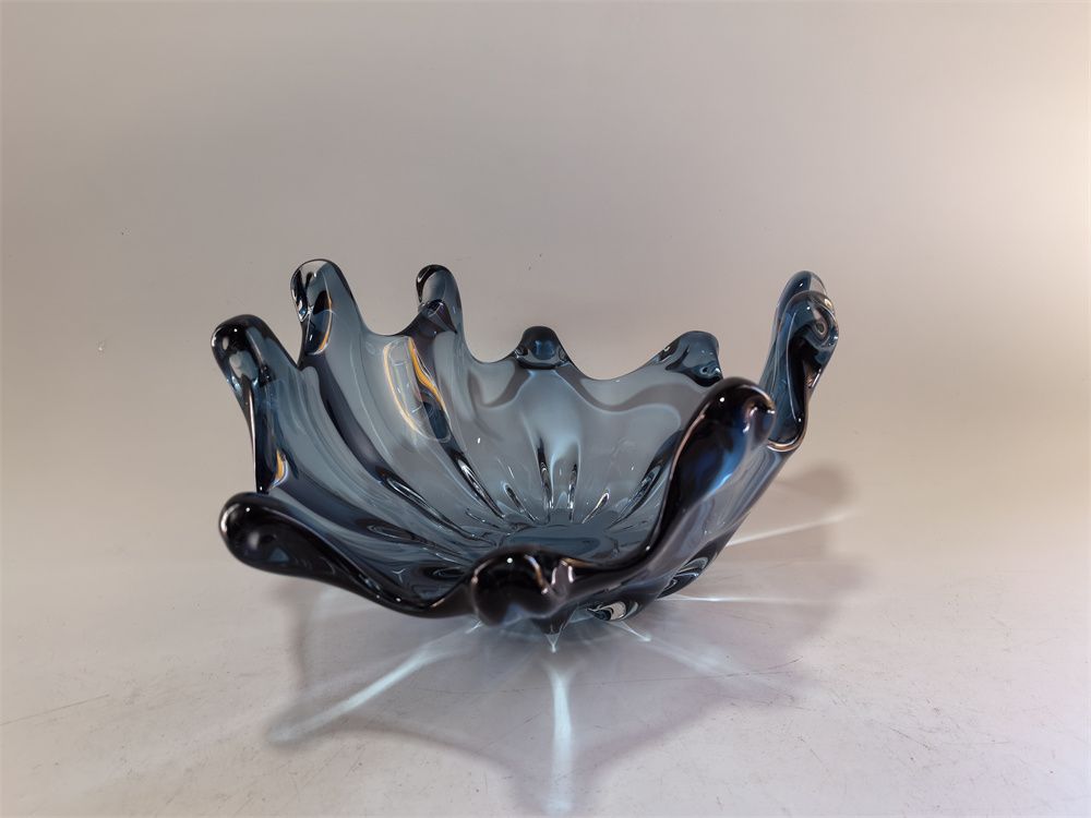 GV569 BLUE CENTERPIECE GLASS