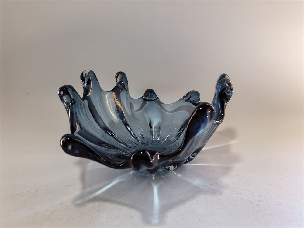 GV569 BLUE CENTERPIECE GLASS