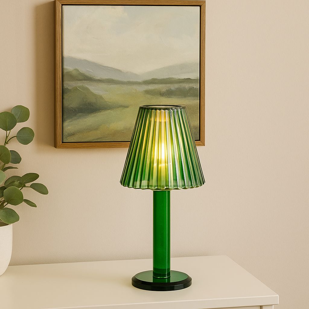 GL615 GREEN CANDLE HOLDERS