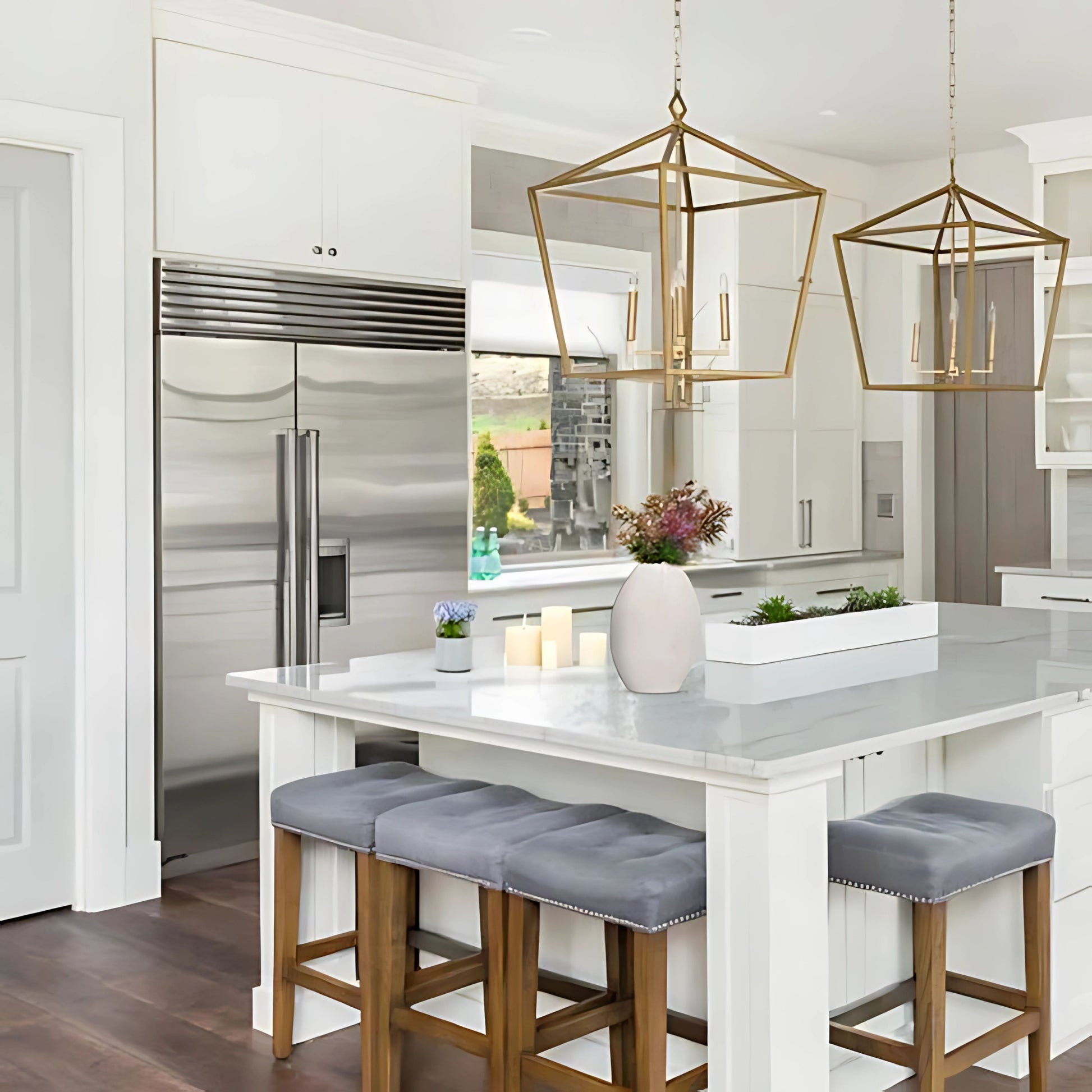 YZ04526BE BEIGE POLYRESIN