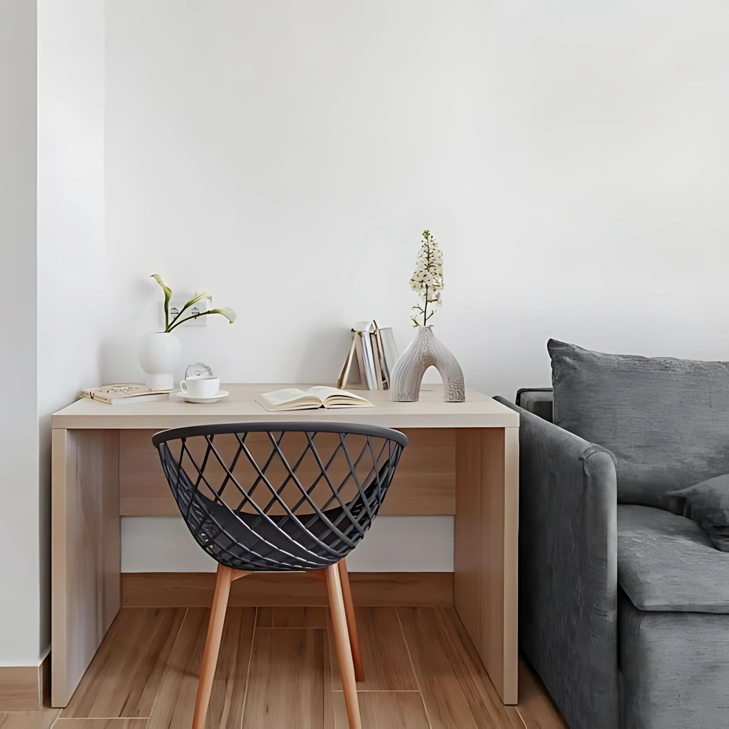 YZ05201W WHITE POLYRESIN