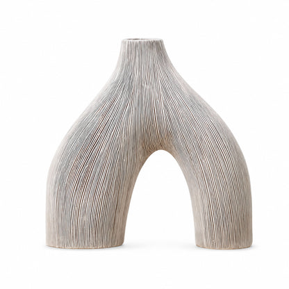 PLR216 WHITE POLYRESIN VASES
