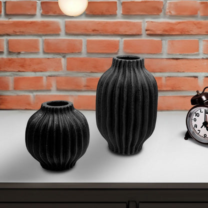 CESE340 BLACK VASES