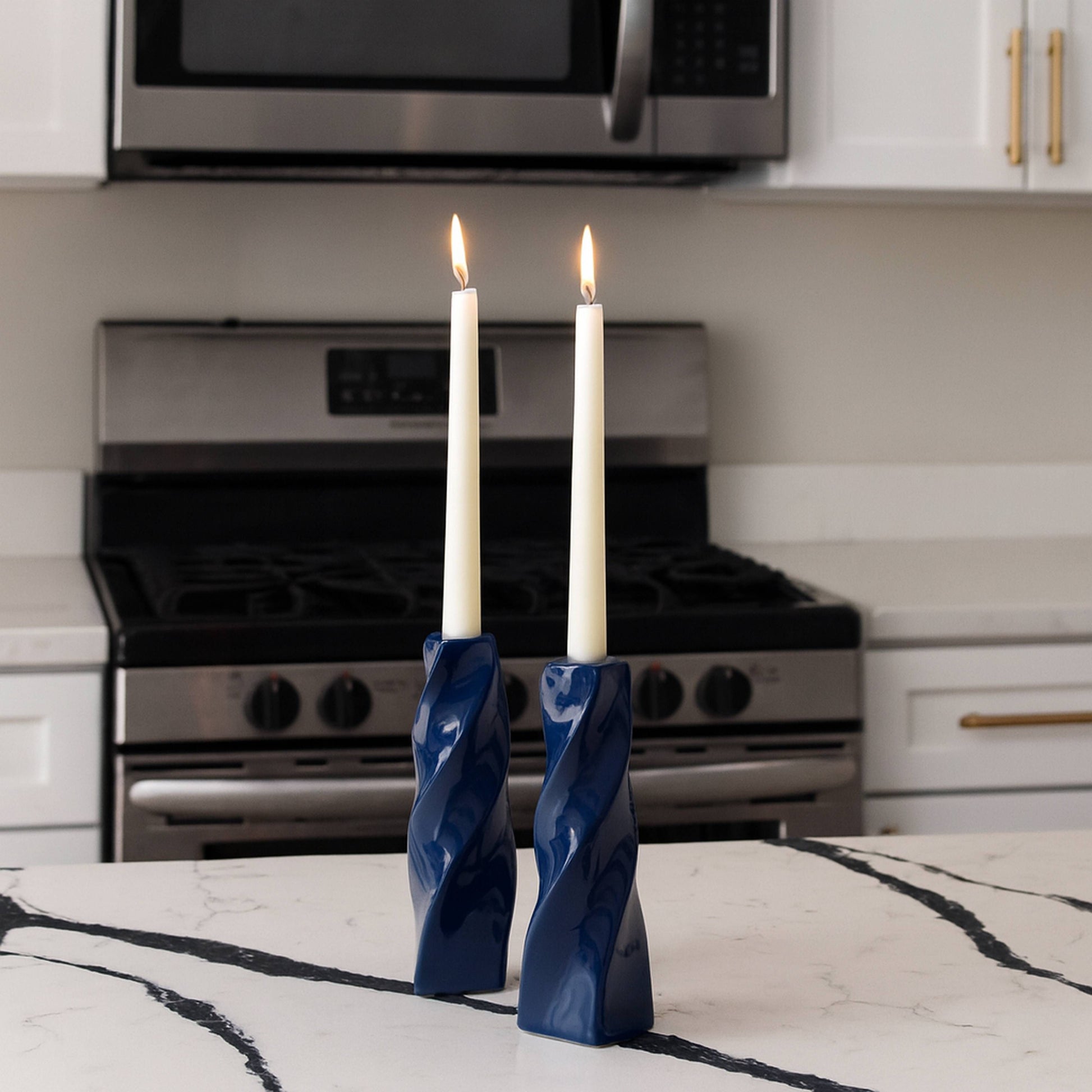 CECA371 BLUE CANDLE HOLDERS