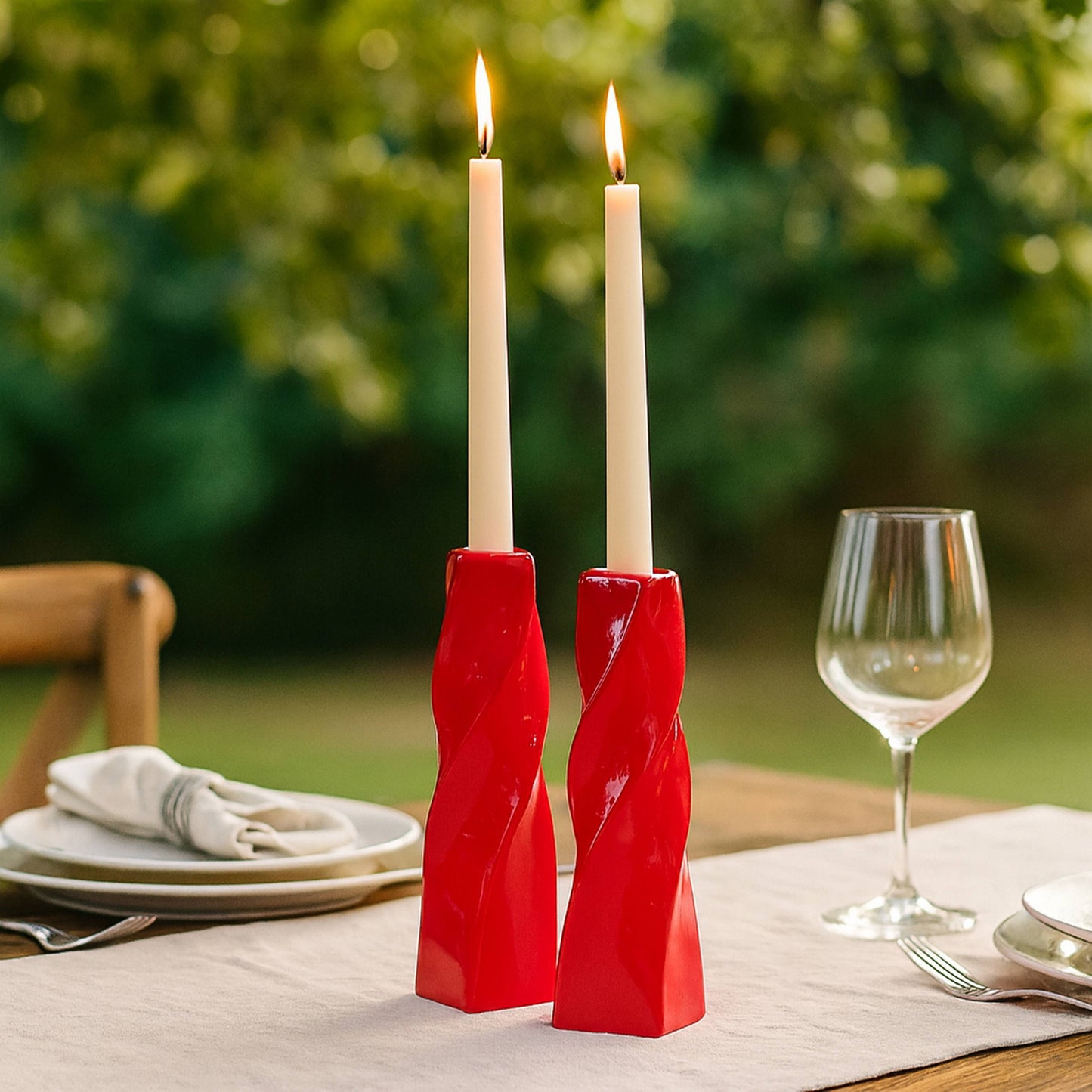 CECA371 RED CANDLE HOLDERS
