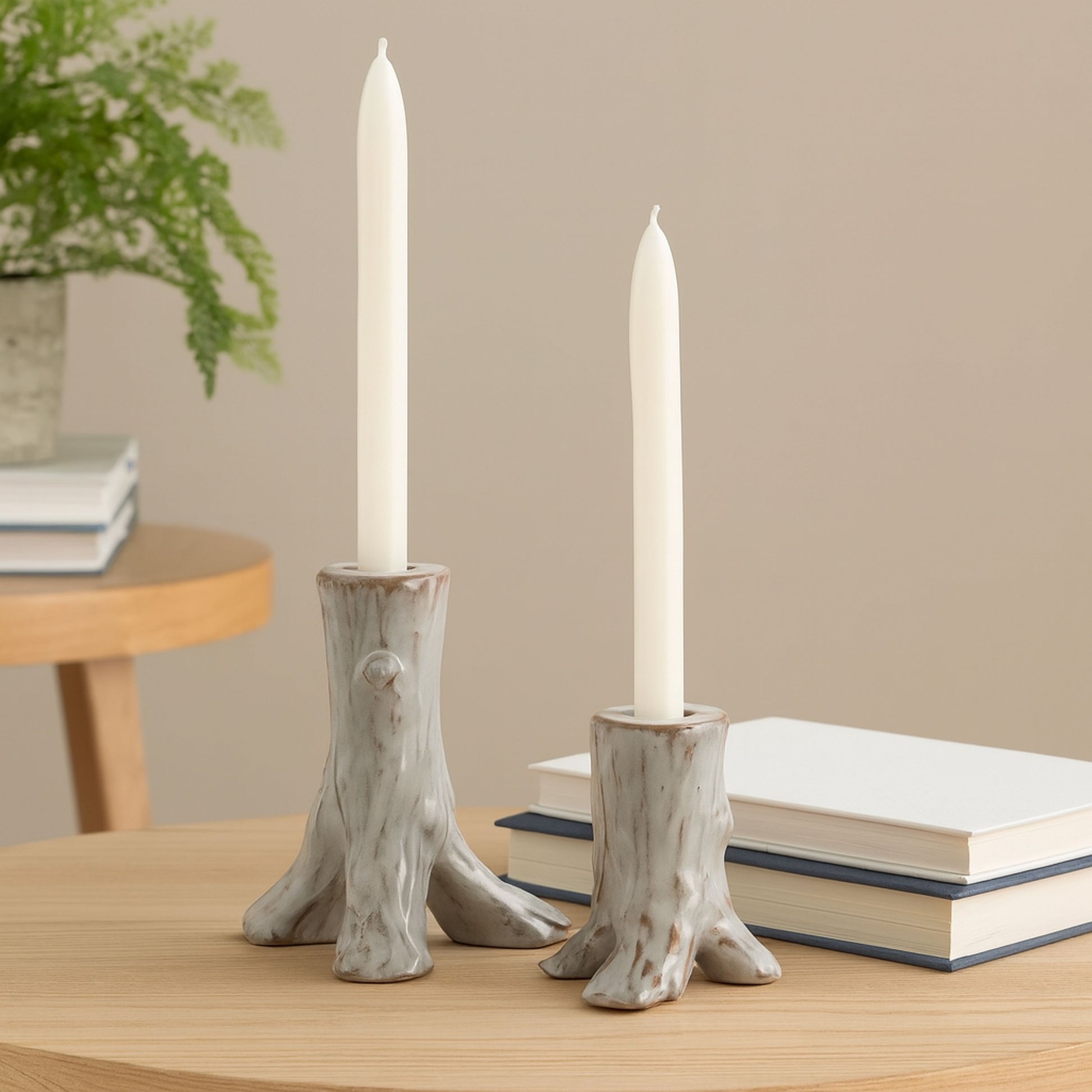 CECA263 WHITE CANDLE HOLDERS