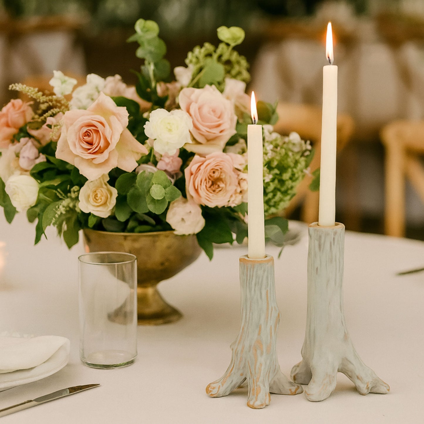 CECA264 WHITE CANDLE HOLDERS