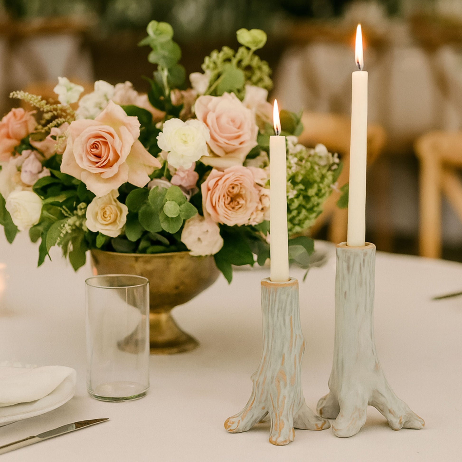 CECA264 WHITE CANDLE HOLDERS