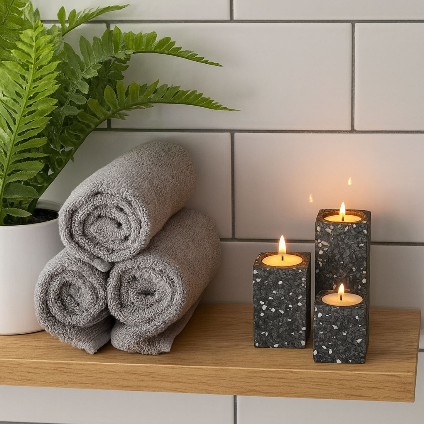 CECA306 BLACK CANDLE HOLDERS