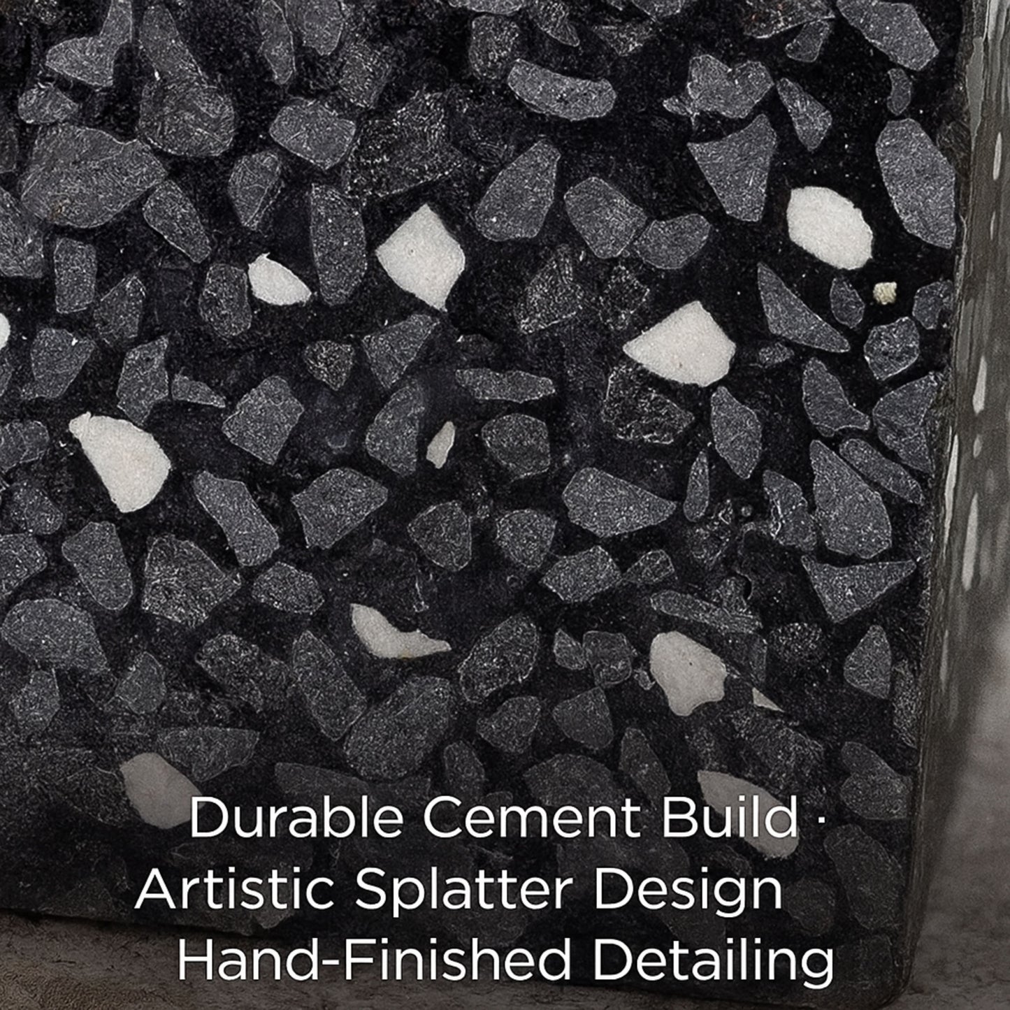 CECA306 BLACK CANDLE HOLDERS