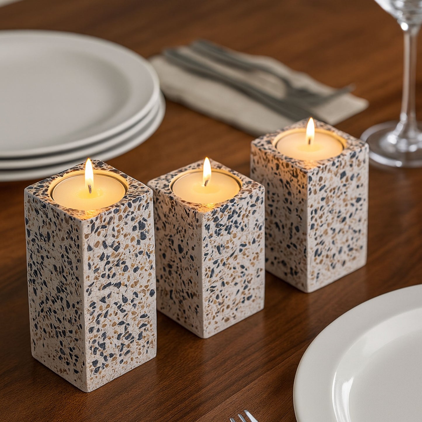 CECA306 PINK GRY SPOTS CANDLE HOLDERS