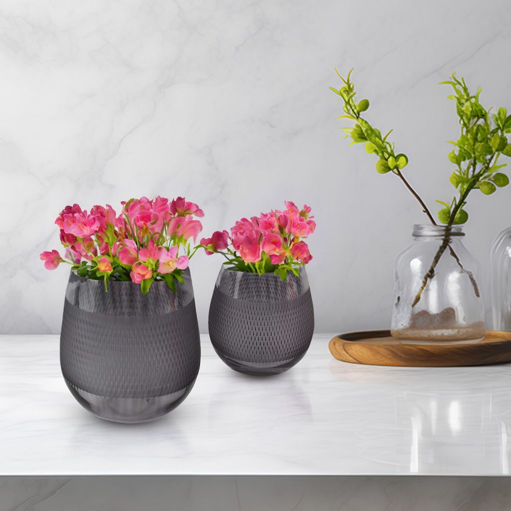 GV498 GREY VASES