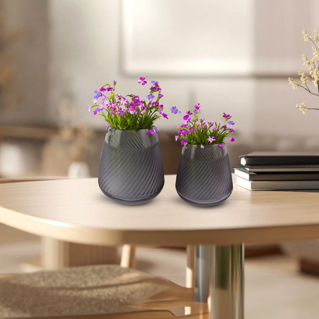 GV499 GREY VASES