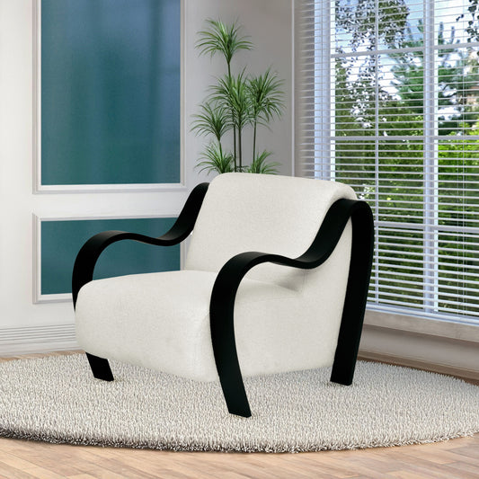 CH560 BLACK ARM CHAIR