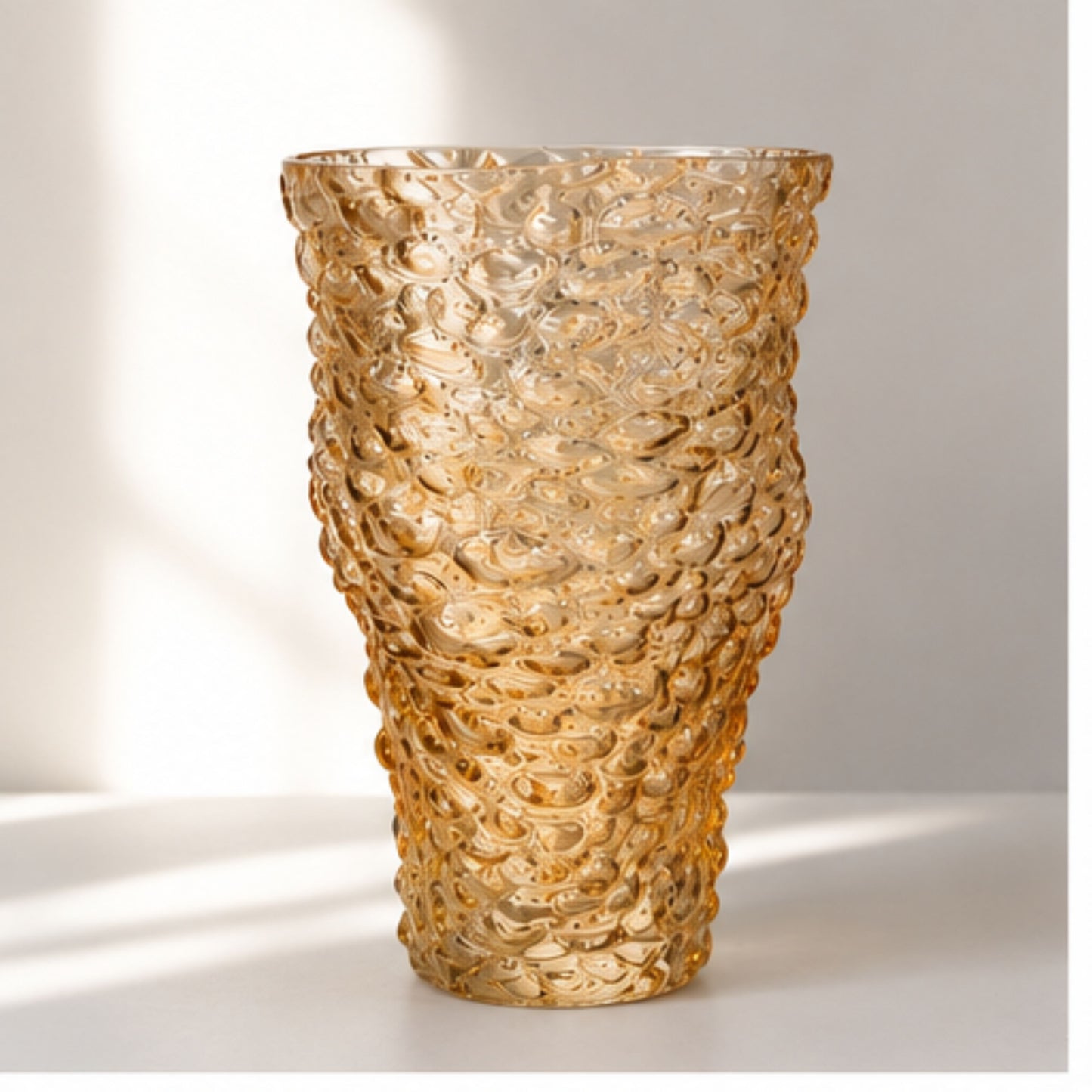 GV611 AMBER GLASS VASES
