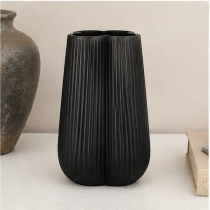 GV614 MATTE BLACK GLASS VASES