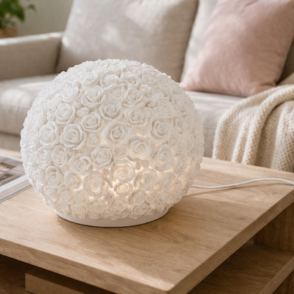 L582 WHITE GIFTS TABLE LAMPS
