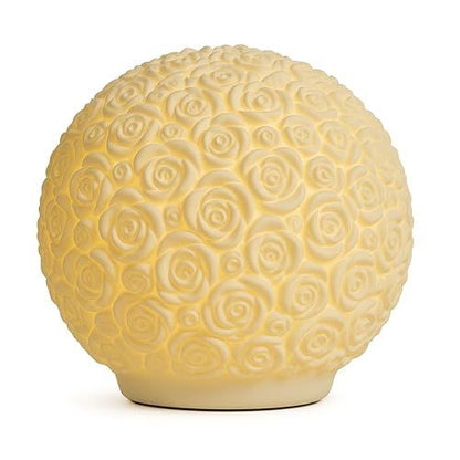 L582 WHITE GIFTS TABLE LAMPS