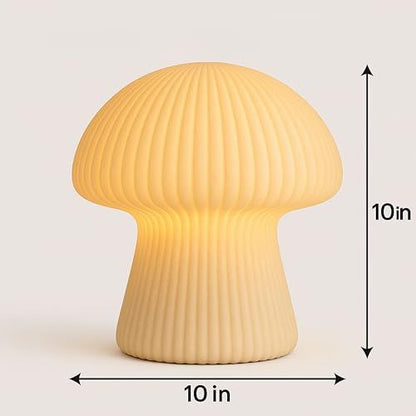 L589 WHITE GIFTS TABLE LAMPS
